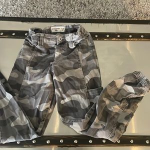 Kids Abercrombie camp pants size 11/12